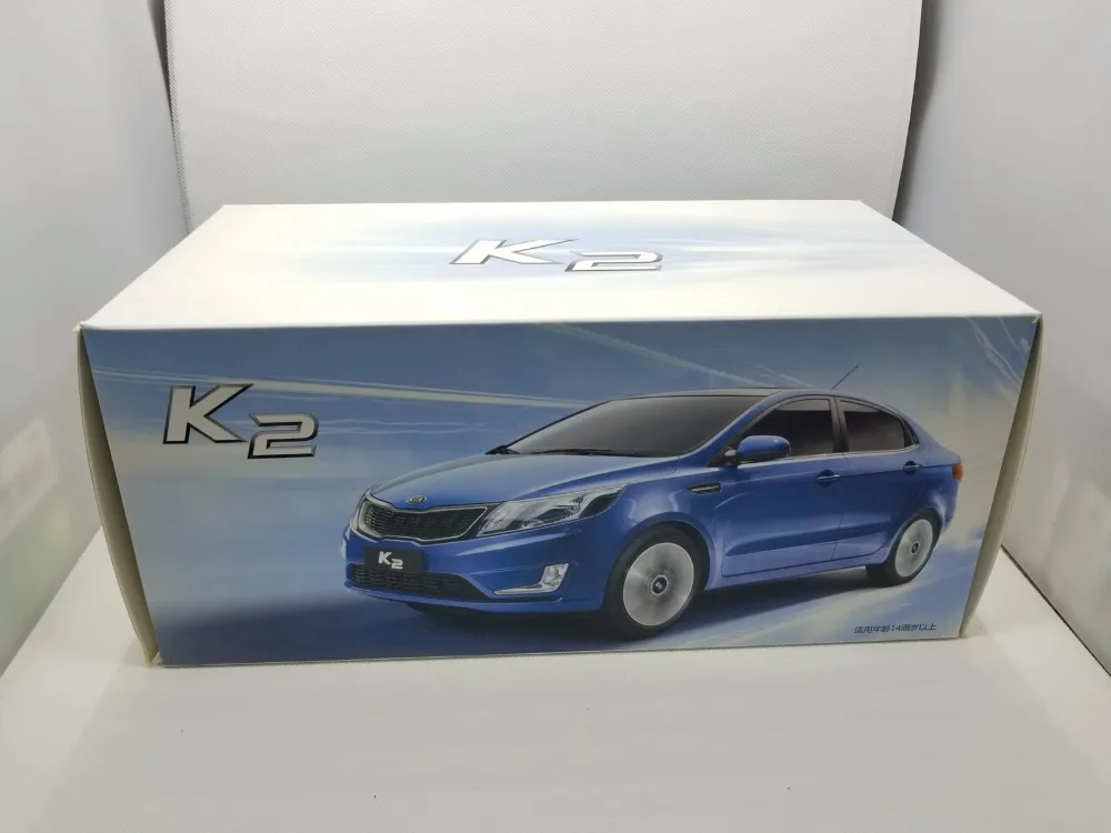 1:18 литая под давлением модель для Kia K2 Rio 2011 серебряный сплав игрушечный автомобиль миниатюрная Коллекция подарков