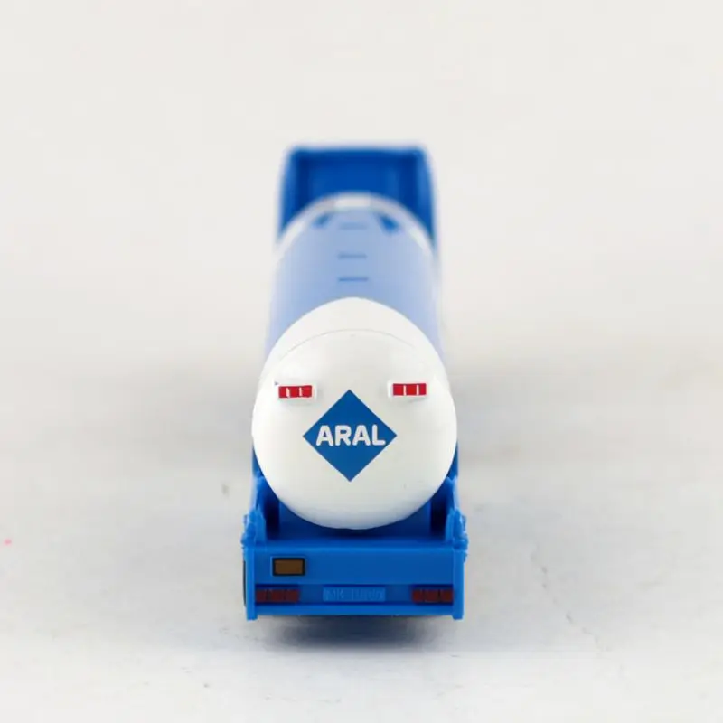 SIKU 1626/модель игрушечного автомобиля под давлением/Масштаб 1:87/грузовик танк Volvo