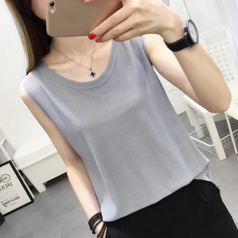 

2019 summer new Ice silk camisole vest female loose short short new bottoming shirt wearing knitted sleeveless T-shirt top