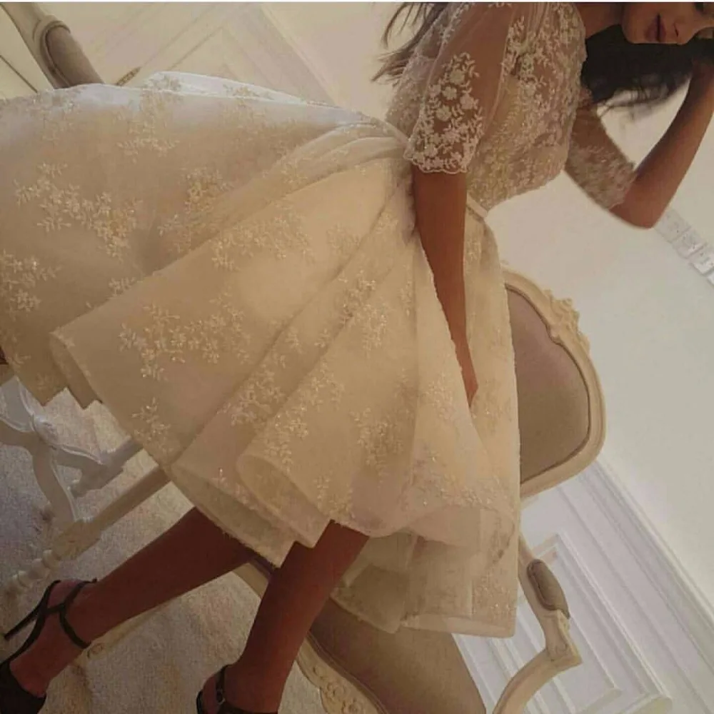 

Vestidos De Festa Ball Gown Scoop Neck Half Sleeve Ivory Lace High Neck Knee Length Lace Short Prom Dresses Evening Gown
