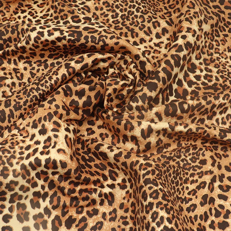 Lightweight Microfiber Wetsuit Changing Robe Surf Poncho Towel with Hood Leopard Quick Dry Hooded Towels for Swim Beach Pool