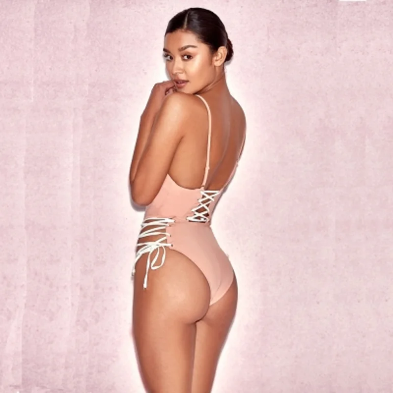 Хит продаж монокини модели купальник бандаж Европа соединенные Холтер один