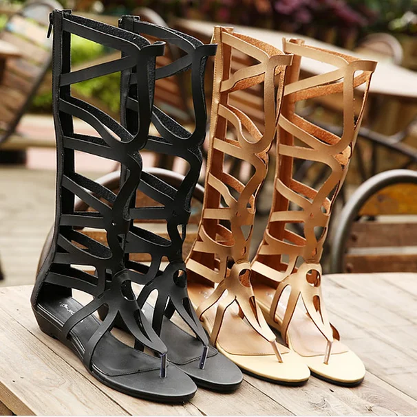Женские босоножки на танкетке привлекательные сандалии гладиаторы до колена