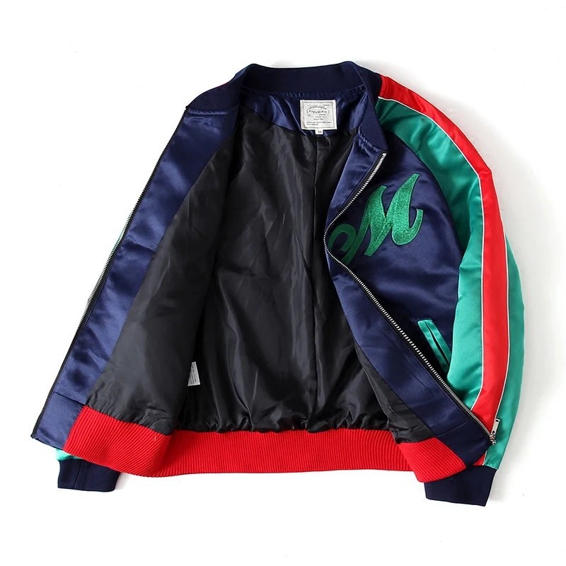 Женская куртка на молнии с вышивкой и воротником стойкой свободная бомбер