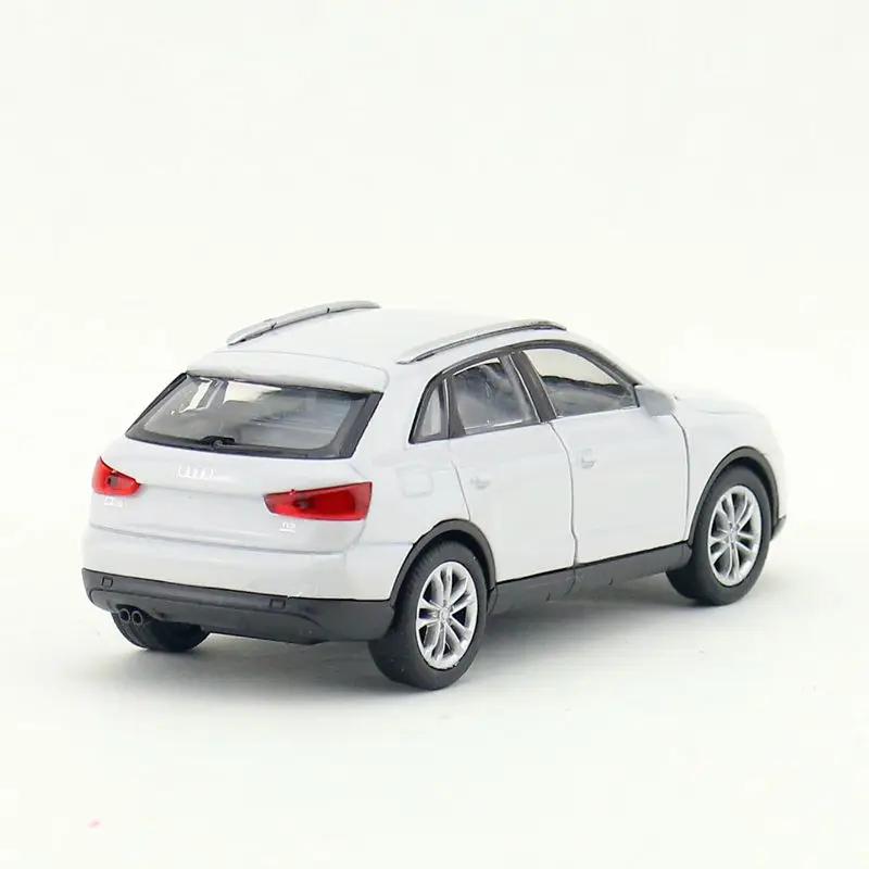 /резиновые игрушки/литья под давлением модель/1:36 весы/Audi Q3 спортивные крутые/оттягиваемая назад машина/Набор для обучения/подарок для детей