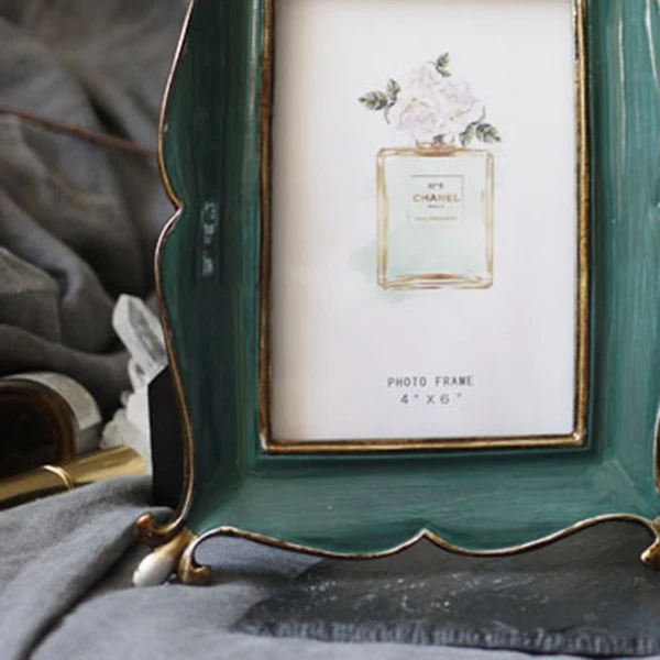 

New Resin Retro Blackish Green Photo Frame photo frame Home Decorations