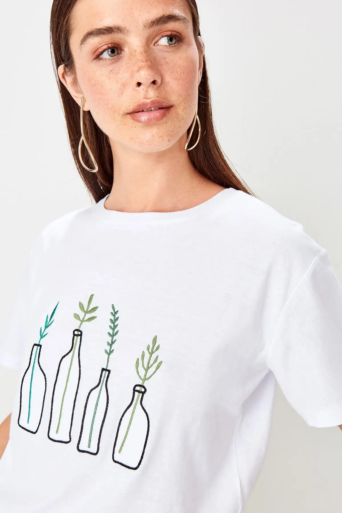 Trendyol белые Базовые Трикотажные футболки TWOSS19TS0573|Футболки| |