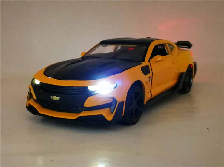 1:32 Chevrolet Camaro, спортивный автомобиль, литая под давлением модель автомобиля, игрушка 5 цветов, оттягивающая назад, мигающая, для детей, на день рождения, рождественские подарки, игрушки