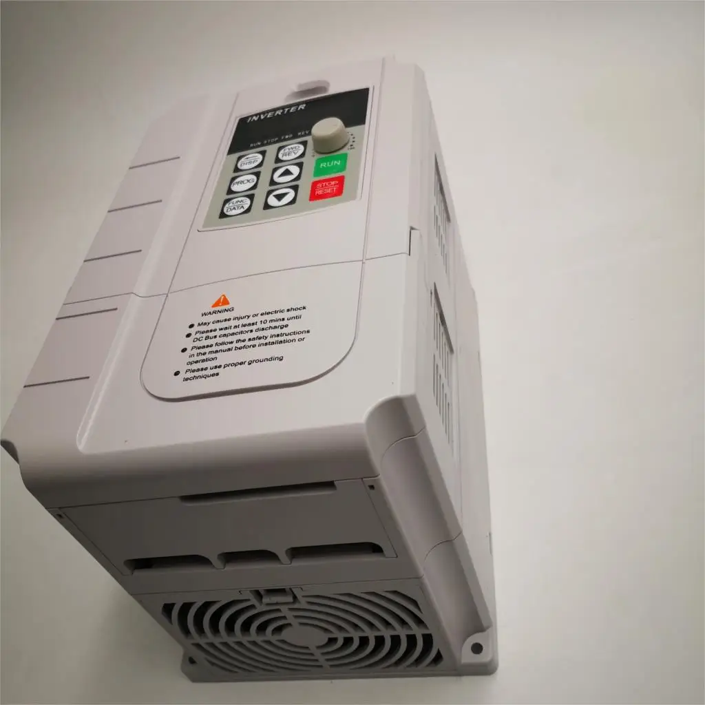 CoolClassic VFD инвертор 4 кВт 220 В в и 380 В из однофазный 220 В бытовой электрический вход и настоящий трехфазный 380 В выход