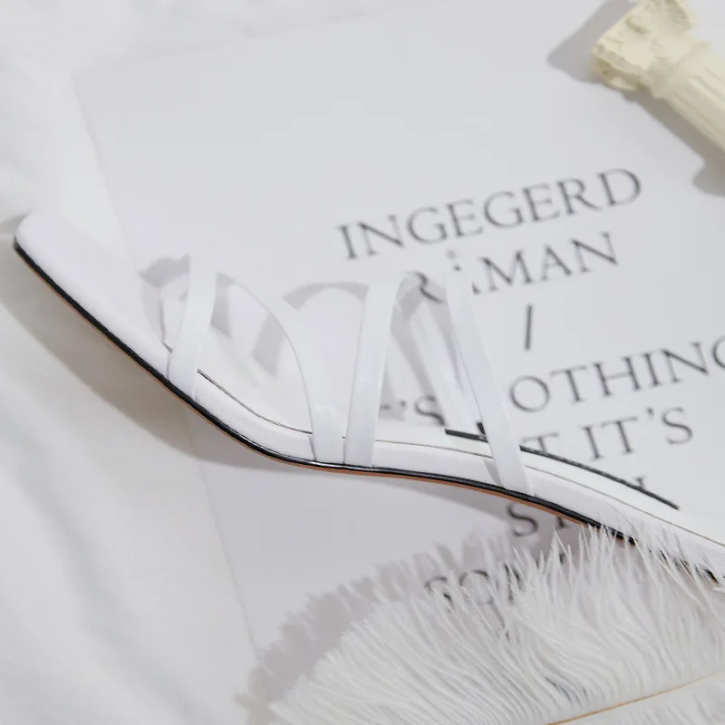 2019 г. Летняя женская обувь на каблуке рюмочка в новом стиле женские босоножки