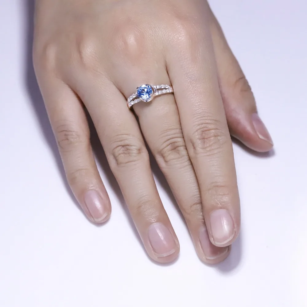 Женское кольцо с натуральным голубым топазом GEM'S BALLET 1.05Ct обручальное из