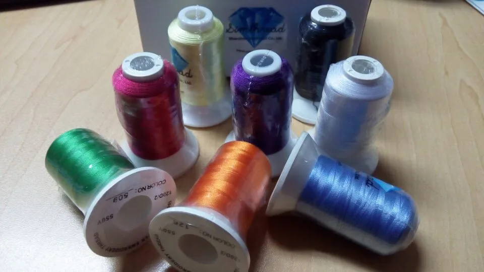 Швейная нить Simthread популярная домашняя машина из полиэстера 550Y с бесплатной