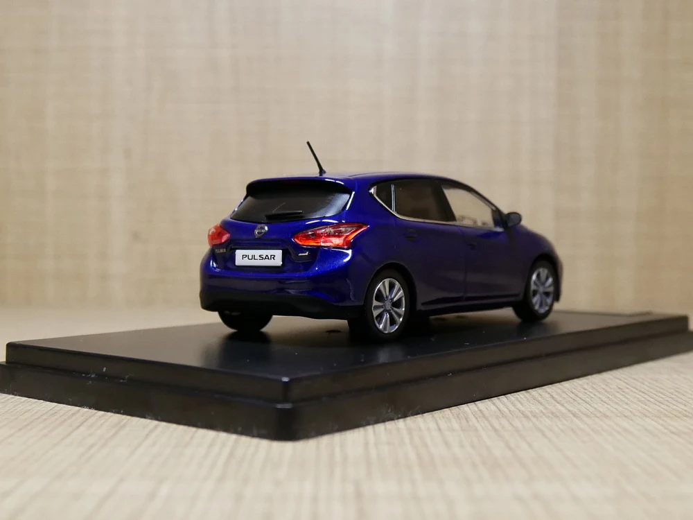Премиум X 1:43 Nissan PULSAR литая модель автомобиля