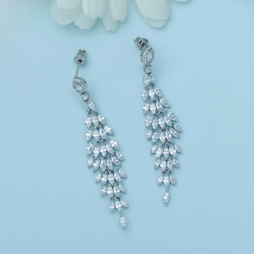 Luoteemi Новый Рождественский подарок изделия долго Tear Drop CZ Кристаллические серьги
