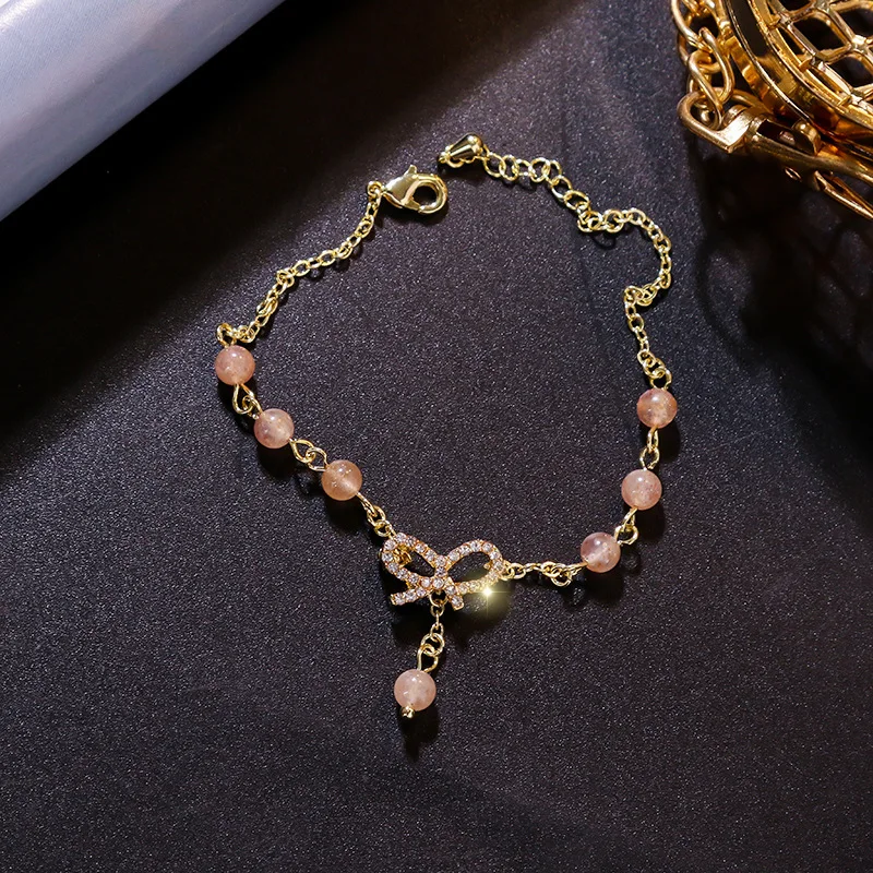 

Fashion girl heart bow bracelet sweet minimalist Sen student girlfriends strawberry crystal bracelet hot sale