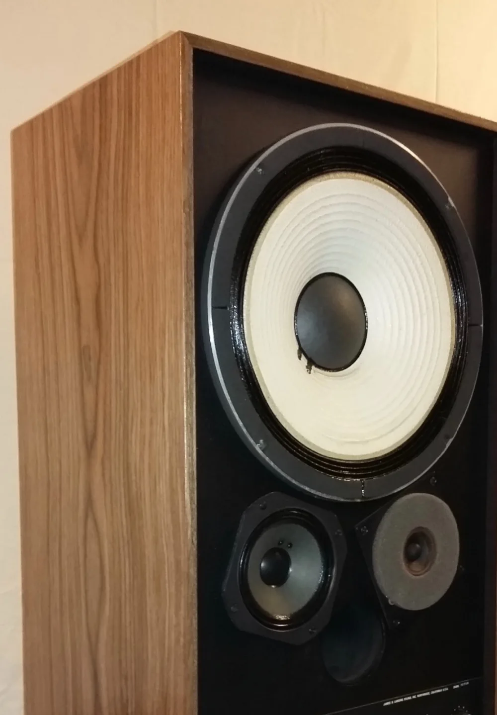 2pcsLot  L:2.5Meterspcs Width:30CM  Thickness:0.25mm  Vintage American Style Black Walnut Veneer Sound Skin Wood Veneer (art.: 7a2ab9ef5) - 7a2ab9ef5