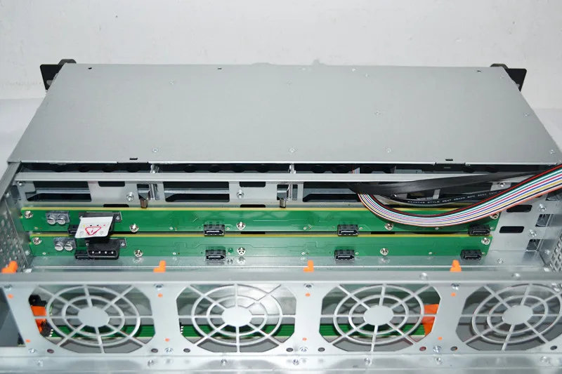 A 2U8 жесткий диск с горячей вилкой серверный чехол для хранения VOD караоке машина