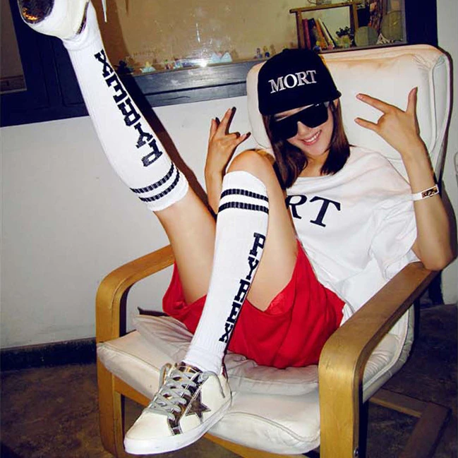 

1 pair Unisex pyrex 23 summer Thin style hiphop Meias Stockings Harajuku Ayumi GD Striped Casual men Socks