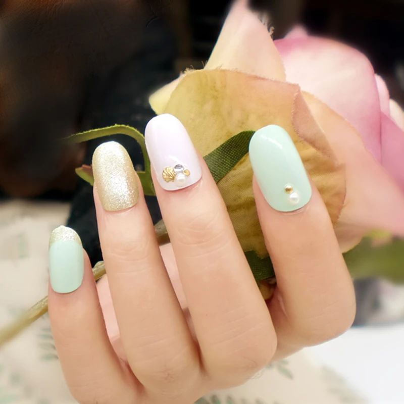 Новый Овальный поддельные Дизайн ногтей советы В виде ракушки золотой металлик