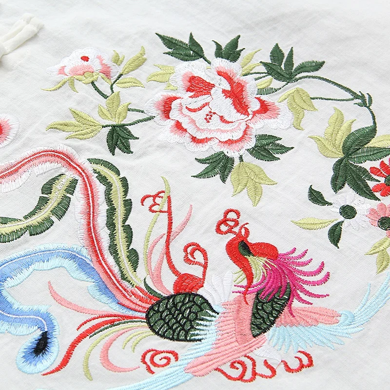 

Blouses femininas elegant top women spring embroidered traditional Chinese shirt peasant blouse long shirt female AA4614