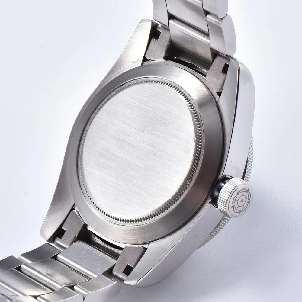 

watch Luxury 41mm black dial rotating bezel luminous marking date window automatic movement men diving military D16