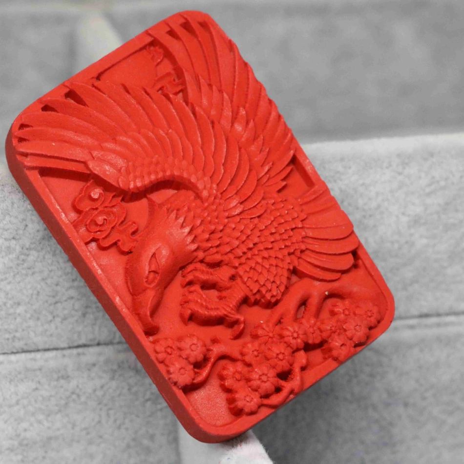Синтетический красный Cinnabar резьба Животное орел большой кулон амулеты для