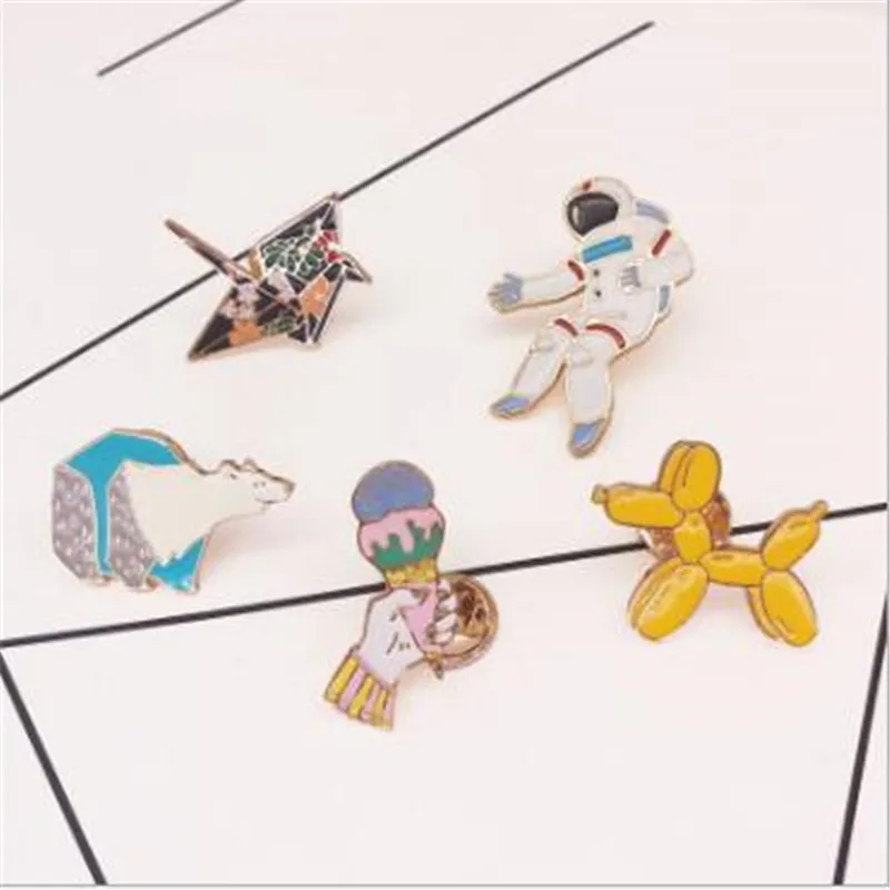 WKOUD Cartoon Enamel Paper crane Polar bear Astronaut Ice cream Pins Button Animal Brooch Bag Coat Accessories Pin Badge Gift | Украшения и