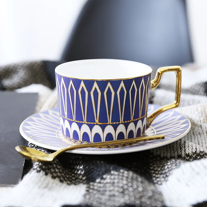 Тёмно-синий Kahve fincan takimlari tazas de ceramica creativas чайные чашки и блюдца набор кофейных чашек бардак фарфор kubek tasse copos taza - Цвет: Тёмно-синий