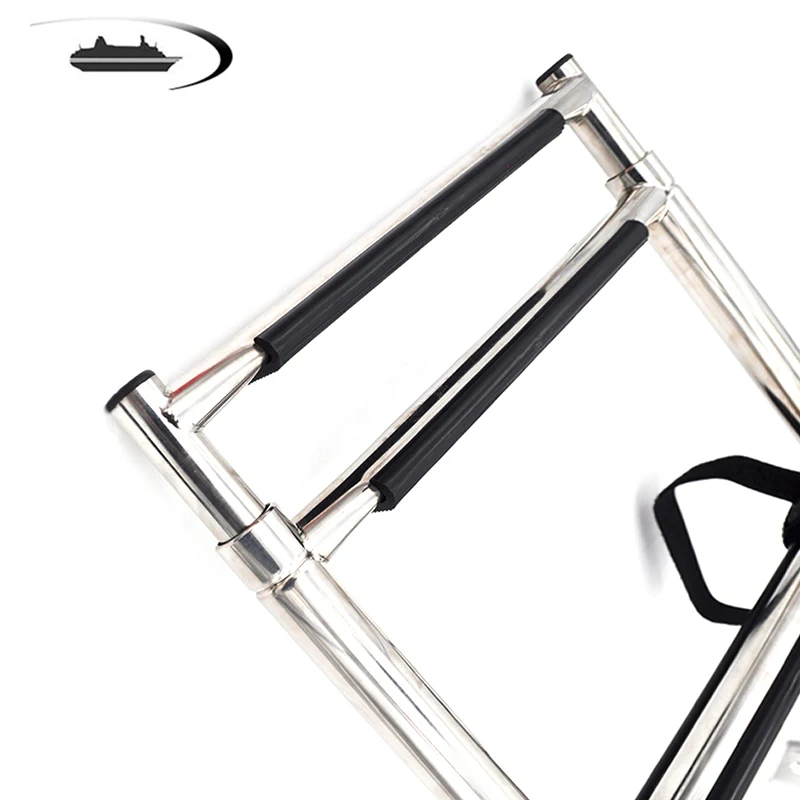 Морская телескопическая лестница над платформой с креплением на скользящей