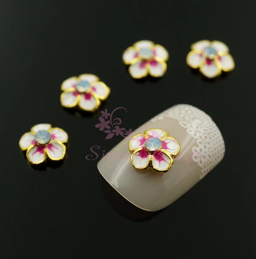 Стразы из белого опала с пятью лепестками 20 шт./лот золотистые металлические