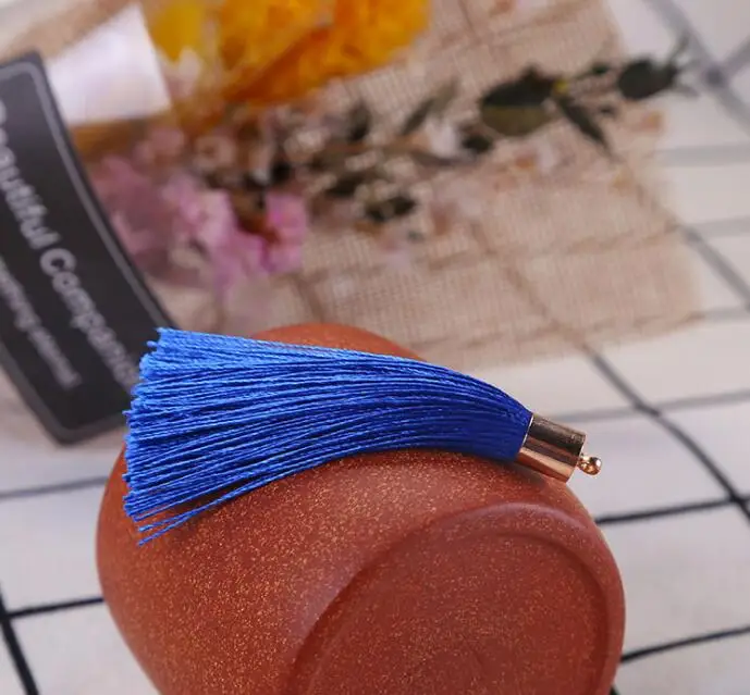 blue 10 шт./партия, разноцветные Полиэстеровые золотые кепки, подвески с кисточками, 60 мм, длина, модные серьги с бахромой, подвески самодельные ювелирные изделия - Цвет: blue