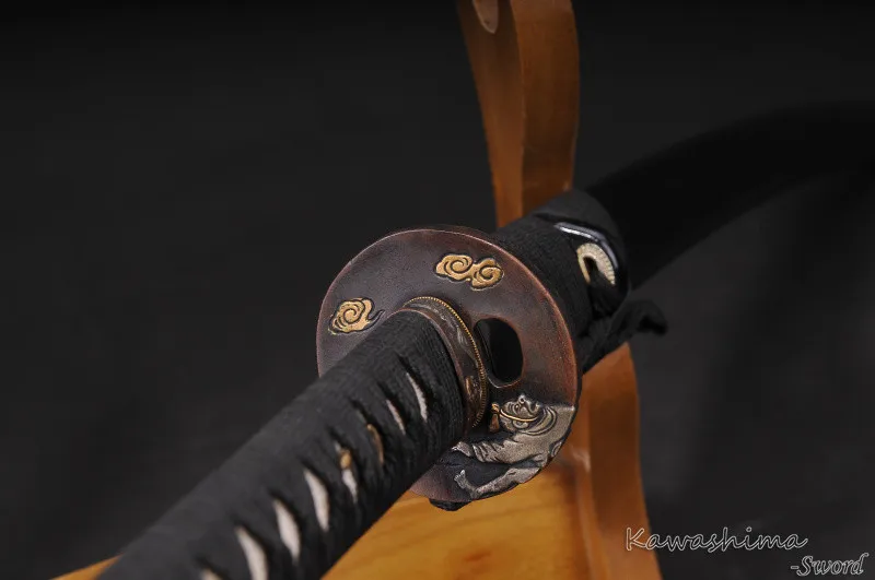 Grade A Katana Damasucs Folded Steel Clay Temper Blade Engraved Pattern Sharp Ready for Battle
