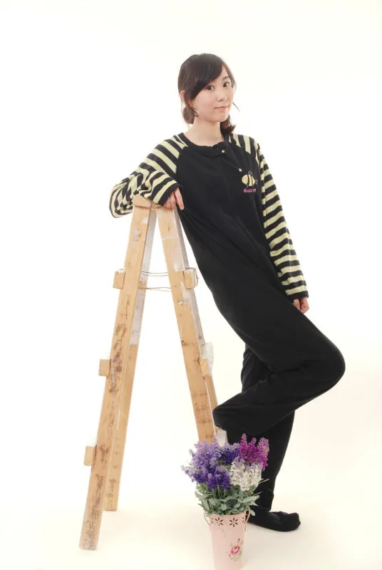 Новые все в одном черный Bee Footed пижамы для сна Пижама Onesie |