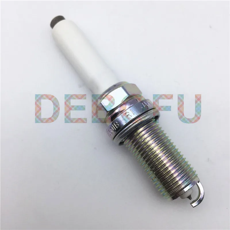 Оригинальный 10 шт./лот платины 06K905601B свечи зажигания для V-W Golf R Audi A3 A4 A6 Q7 S3 TT 2 0 |