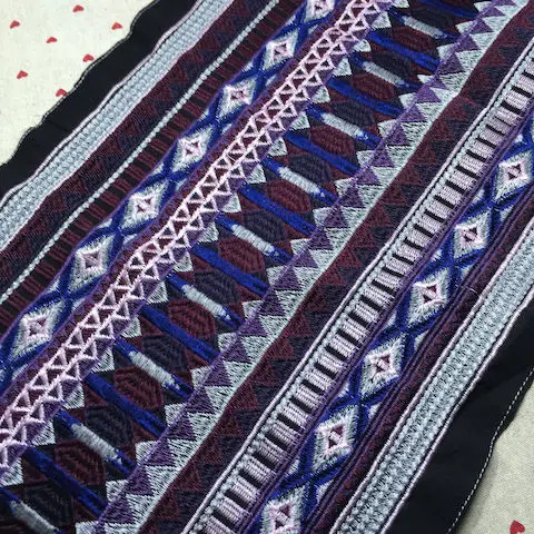 Miao вышивка hmong nent тканая кружевная швейная накладка лента в рулоне бохо, этнический Этническая Цыганская DIY аксессуар Индия тайская - Цвет: color B as photo