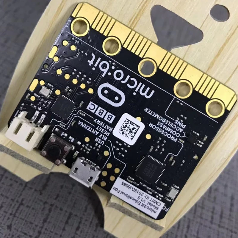 BBC micro: Малогабаритный микроконтроллер с Bluetooth компасом светодиодный