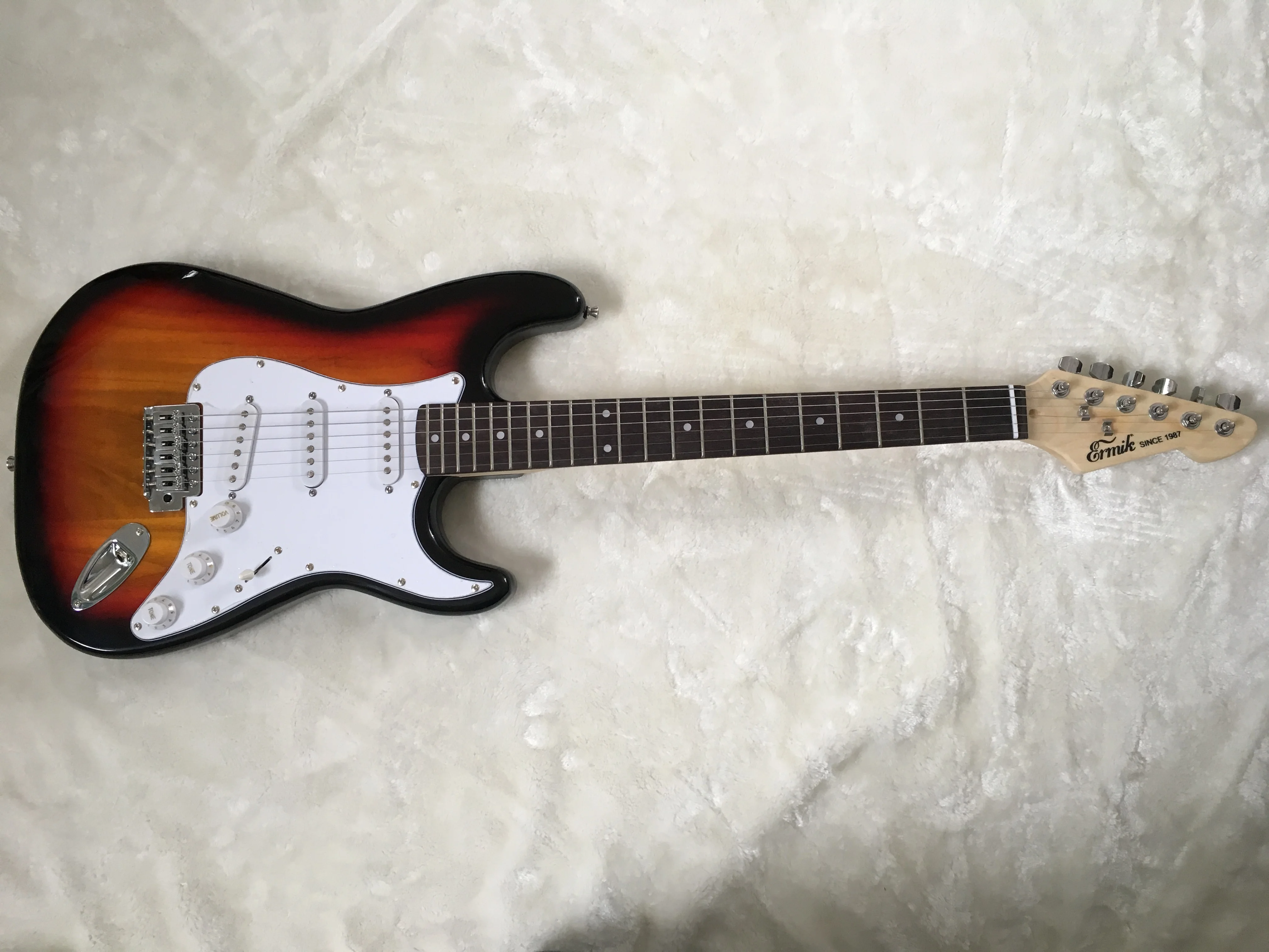 Электрогитара/новая гитара sunburst color ermik st/гитара в Китае/