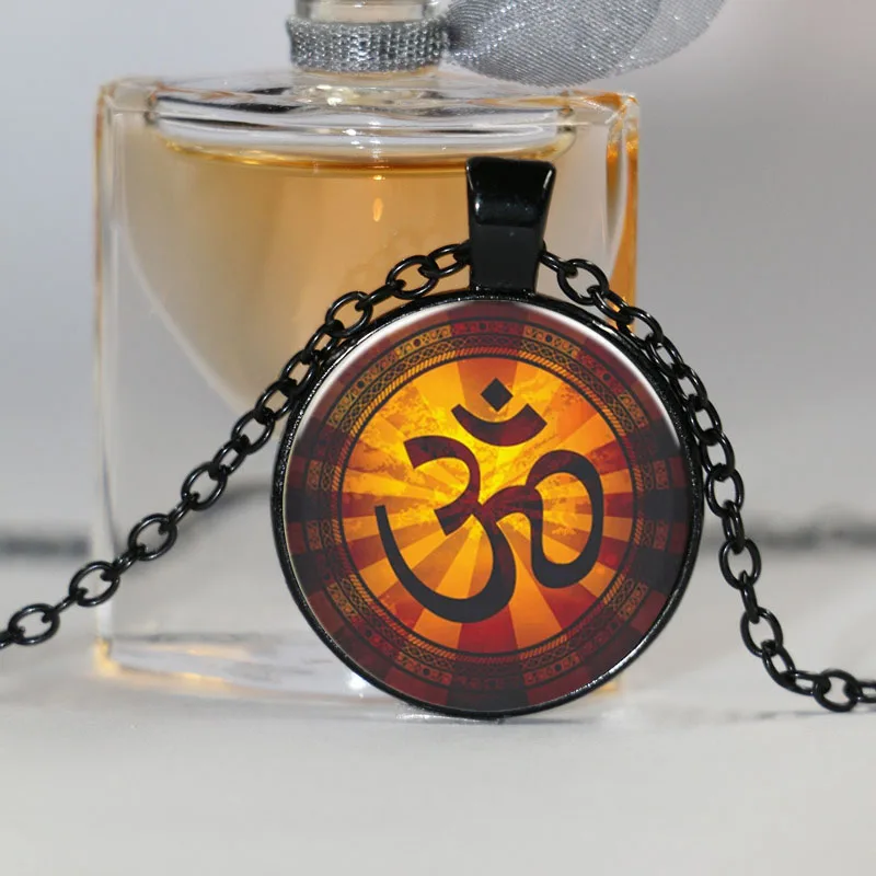 Ожерелья-чокеры из стекла дизайнерские ожерелья с символом Ом подвески для