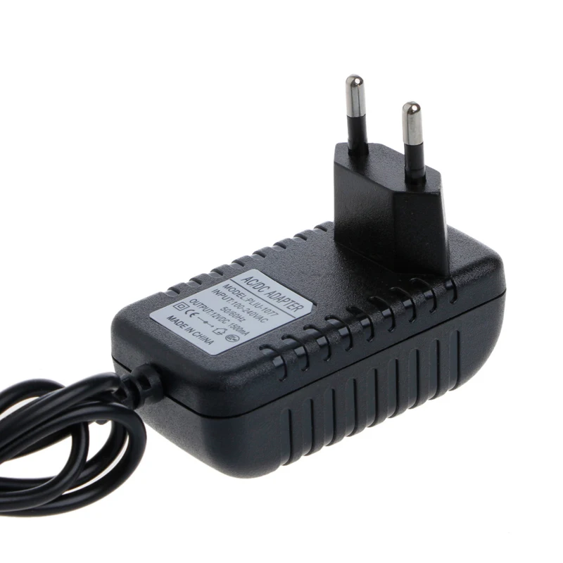 Адаптер питания с вилкой европейского стандарта переменный ток 100-240 В в