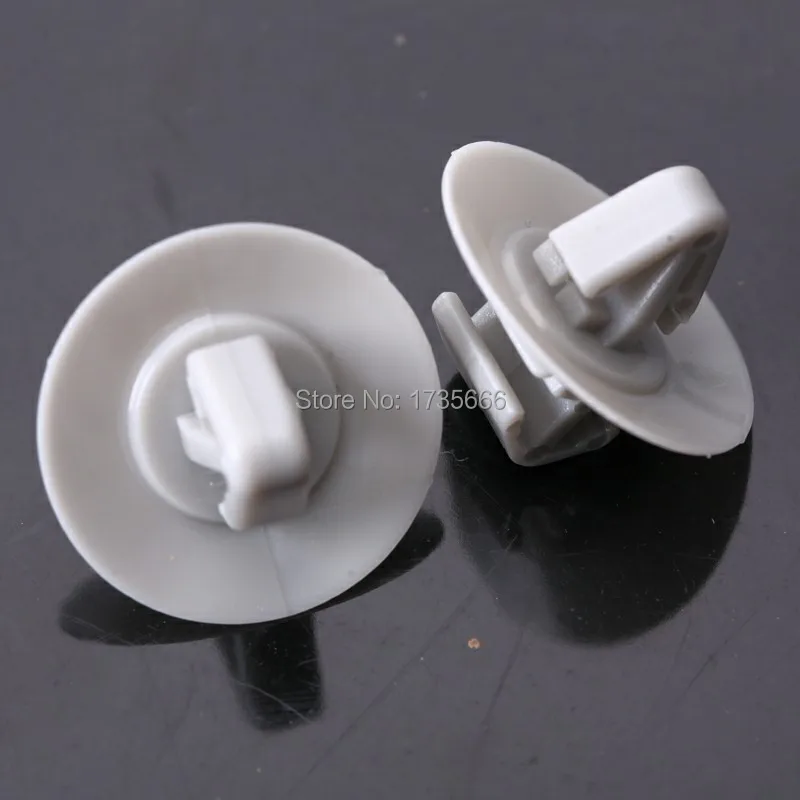 

100PCS / Lot Lower Protection Door Trim Side Moulding Clip For Opel Movano For Iveco Daily For Renault Trafic