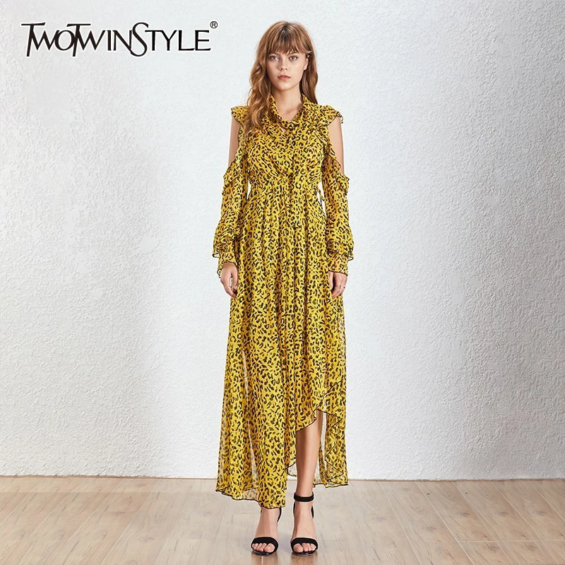 Платье макси TWOTWINSTYLE леопардовое асимметричное платье с открытыми плечами