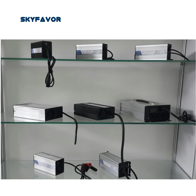 Подгонянное 1500W Регулируемое зарядное устройство для аккумулятора 72V 16A 13A 10A ток 3