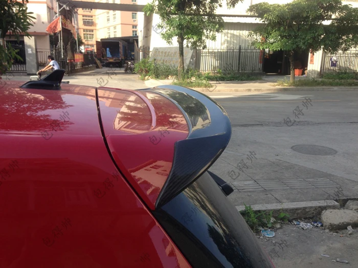 

Задний спойлер из углеродного волокна для Volkswagen Golf R20 Revozport