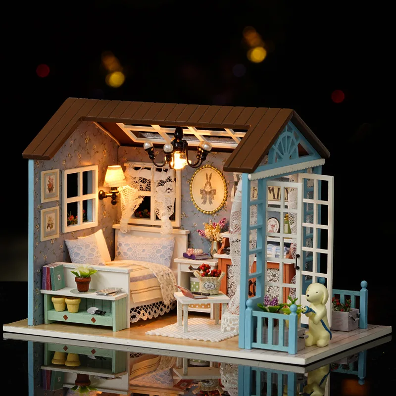 

Cute Room Puppenhaus doll furniture kids Gift with The Wooden Mini House Gift Toys for Children with Lamp Miniature House