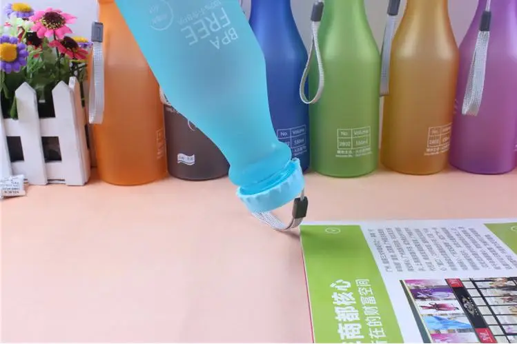 150PCS/lot Unbreakable Plastic Sports Water Bottles 550ml Portable Leak-Proof Drinking Accessories with Lid and Rope SN1588 | Дом и сад