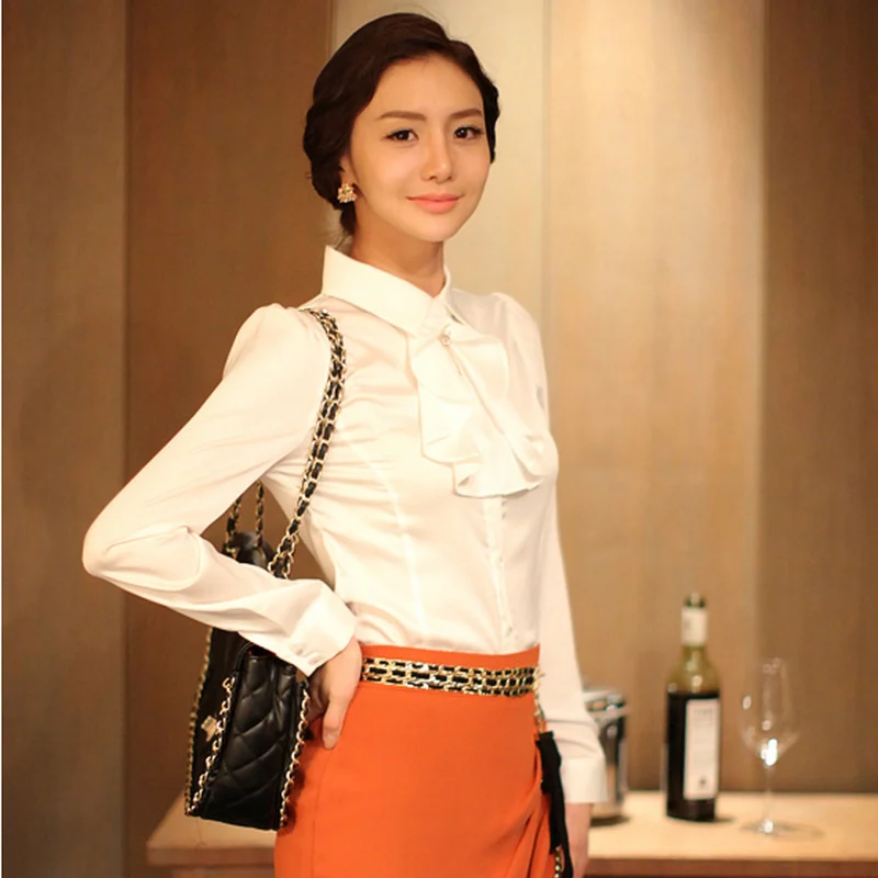 Женская блузка со съемными оборками и отложным воротником с длинным рукавом |