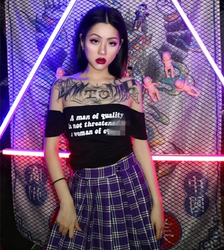 2018 Новое поступление модные Повседневное Harajuku Для женщин с плеча Slash шеи