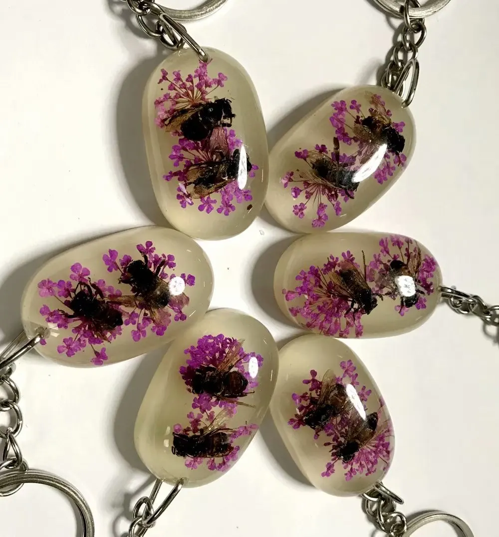 

24 pcs vogue cool bee design purple flower charming keychain