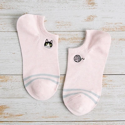 pink Женские носки из хлопка с вышивкой котенка и помпонами; милые короткие носки с котом; сезон весна-лето; высококачественные короткие носки - Цвет: pink