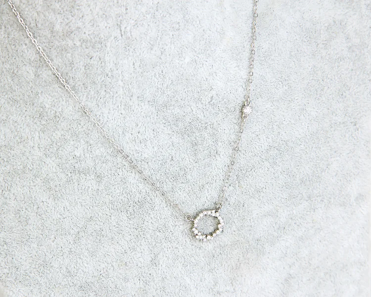 Ожерелье из серебра 925 пробы с круглыми фианитами и подвесками ожерелье чистого